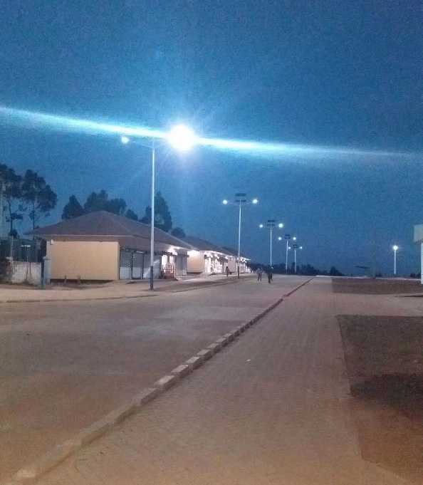 湘阴县非洲科特迪瓦太阳能路灯工程